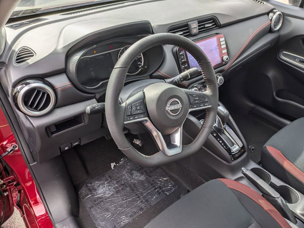 New 2025 Nissan Versa SR w/ Trunk Package image 9