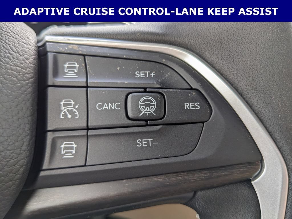 New 2026 Jeep Grand Cherokee Limited RWD image 12