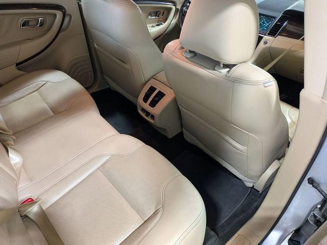 Used 2018 Ford Taurus Limited FWD image 30