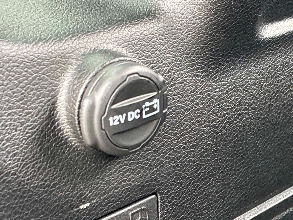 Used 2023 Jeep Wrangler Unlimited Sahara w/ Cold Weather Group AWD/4WD image 13