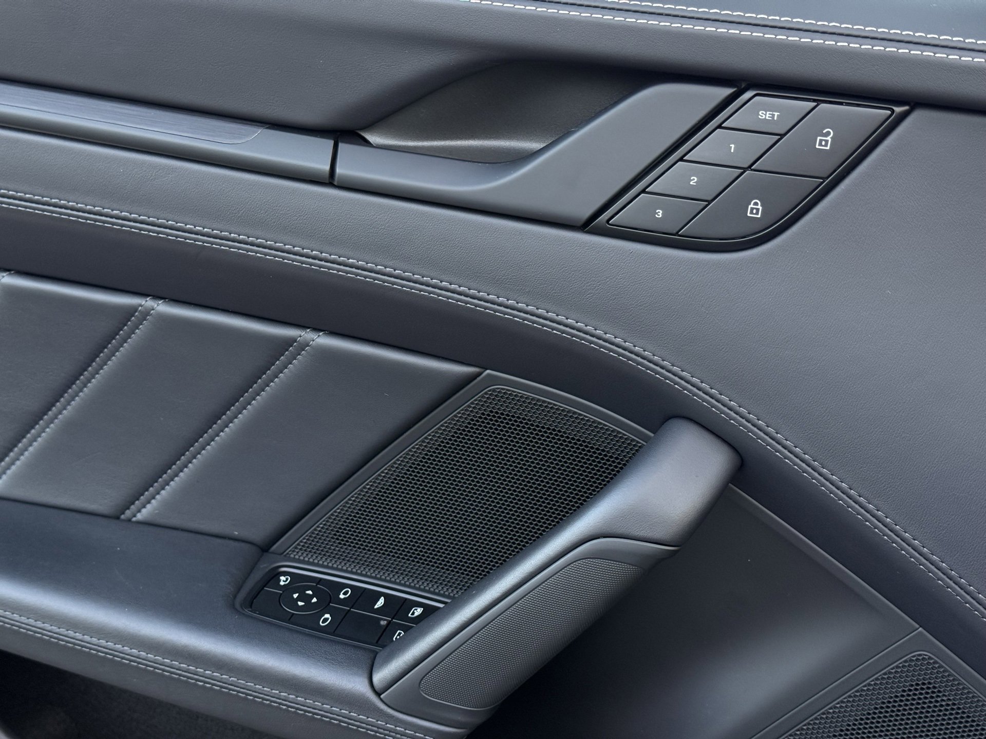 Used 2023 Porsche 911 Carrera GTS w/ Premium Package image 29