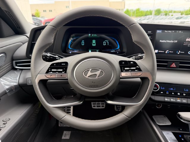 New 2026 Hyundai Elantra Sport FWD image 16