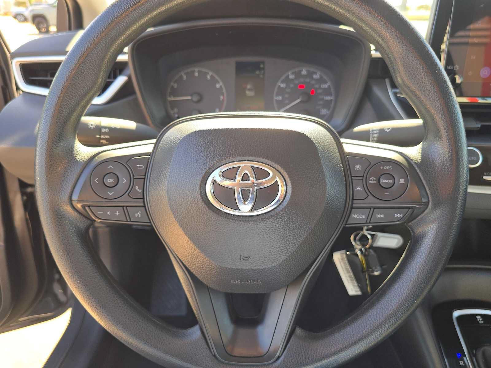 Certified 2025 Toyota Corolla LE FWD image 22