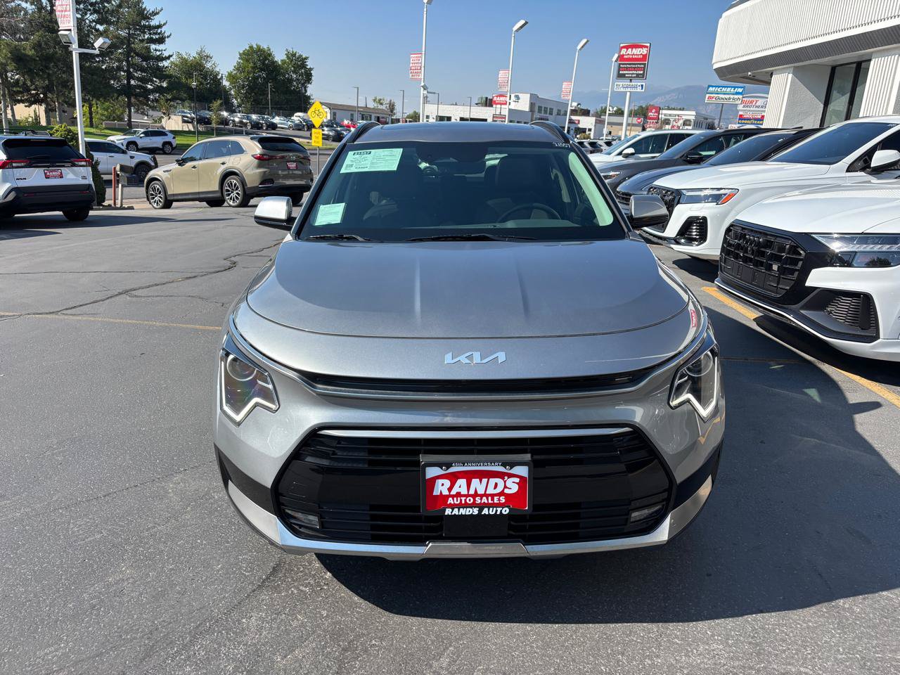 Used 2024 Kia Niro EX Touring FWD image 13