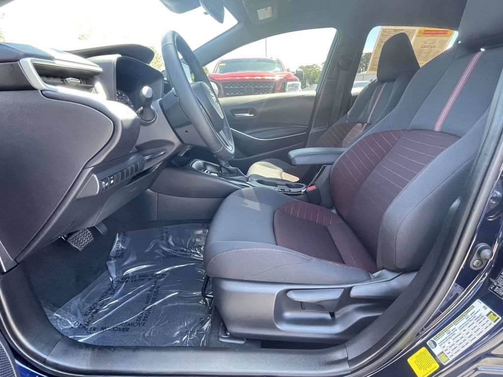 Used 2025 Toyota Corolla SE FWD image 19
