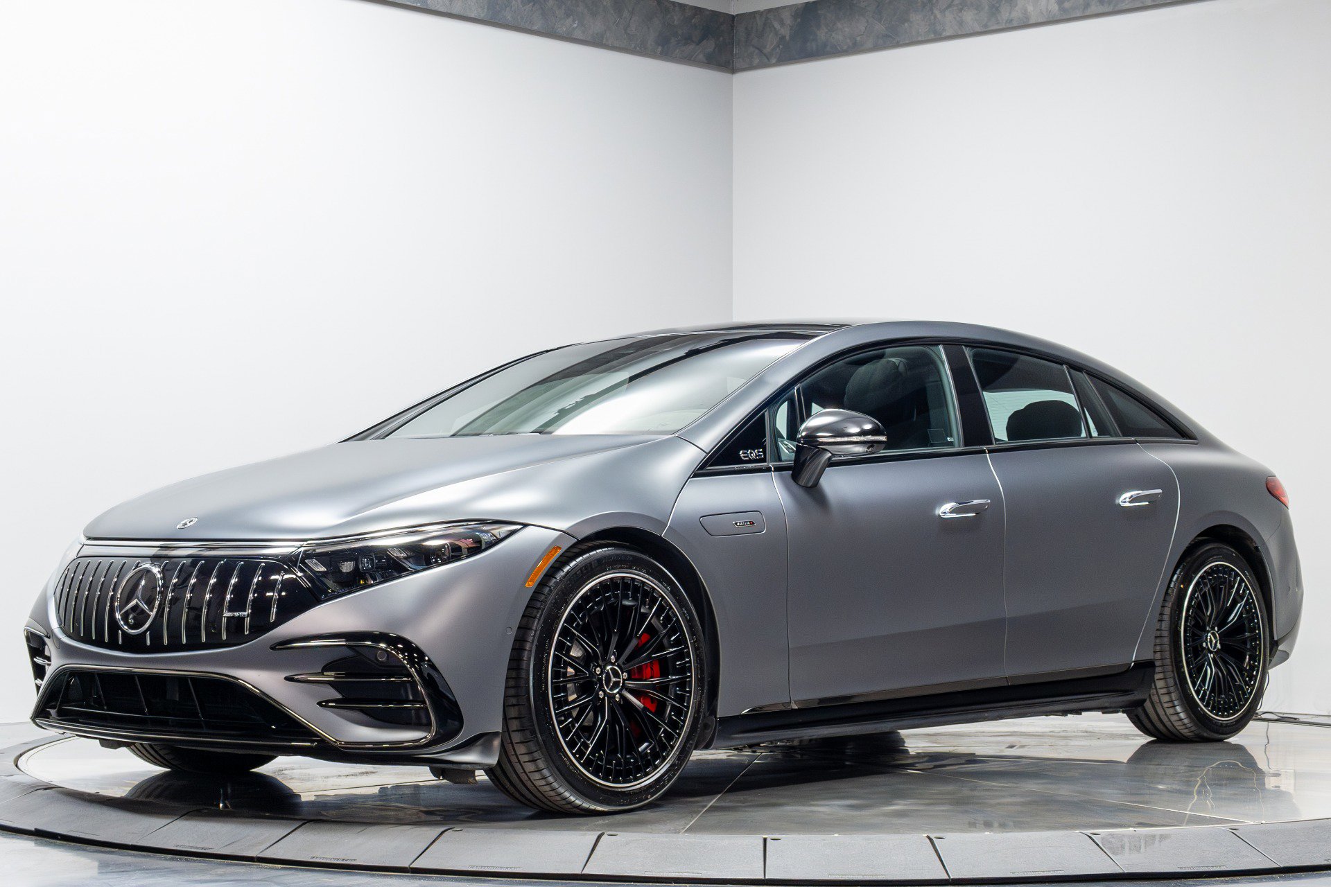 Used 2023 Mercedes-Benz EQS AMG 4MATIC image 2