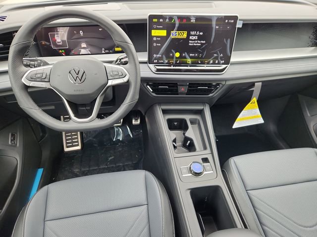 New 2026 Volkswagen Tiguan SE R-Line image 9