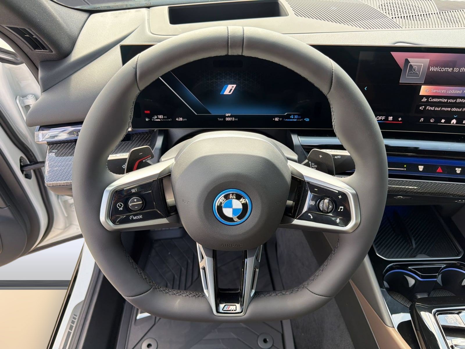 New 2027 BMW 550e xDrive w/ Executive Package AWD/4WD image 26