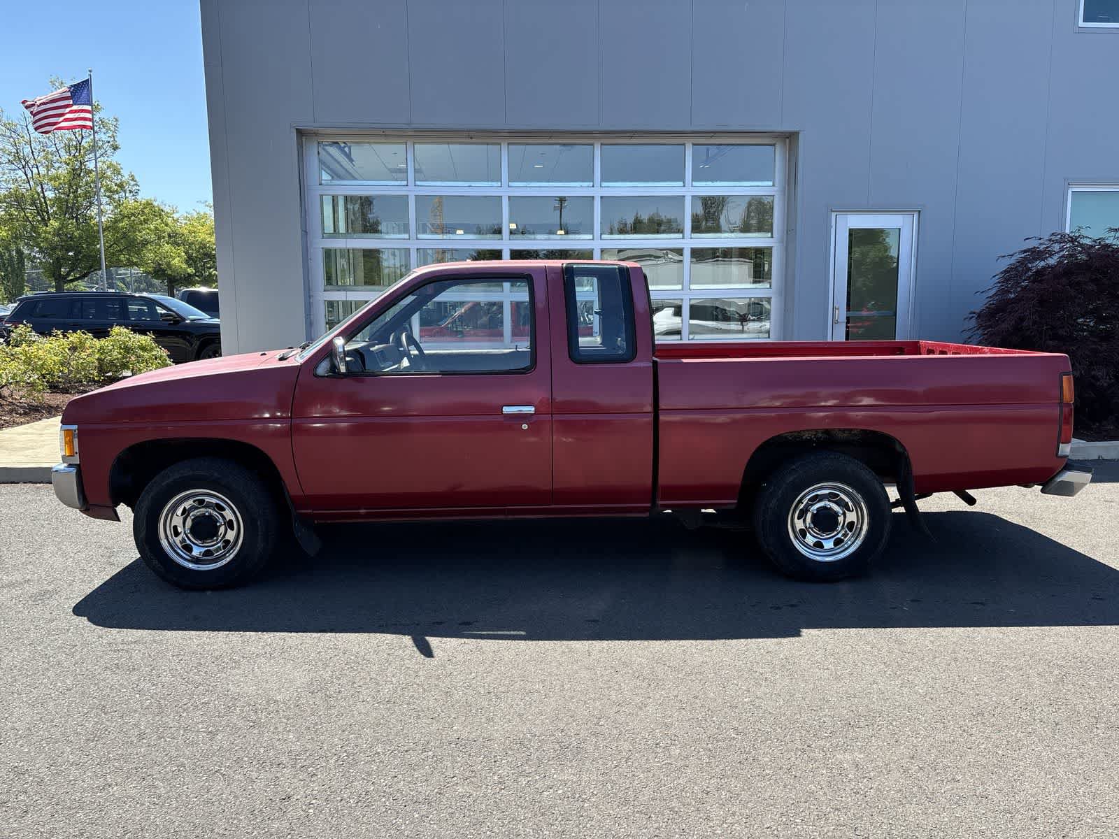 Used 1993 Nissan Pickup 2WD King Cab image 9