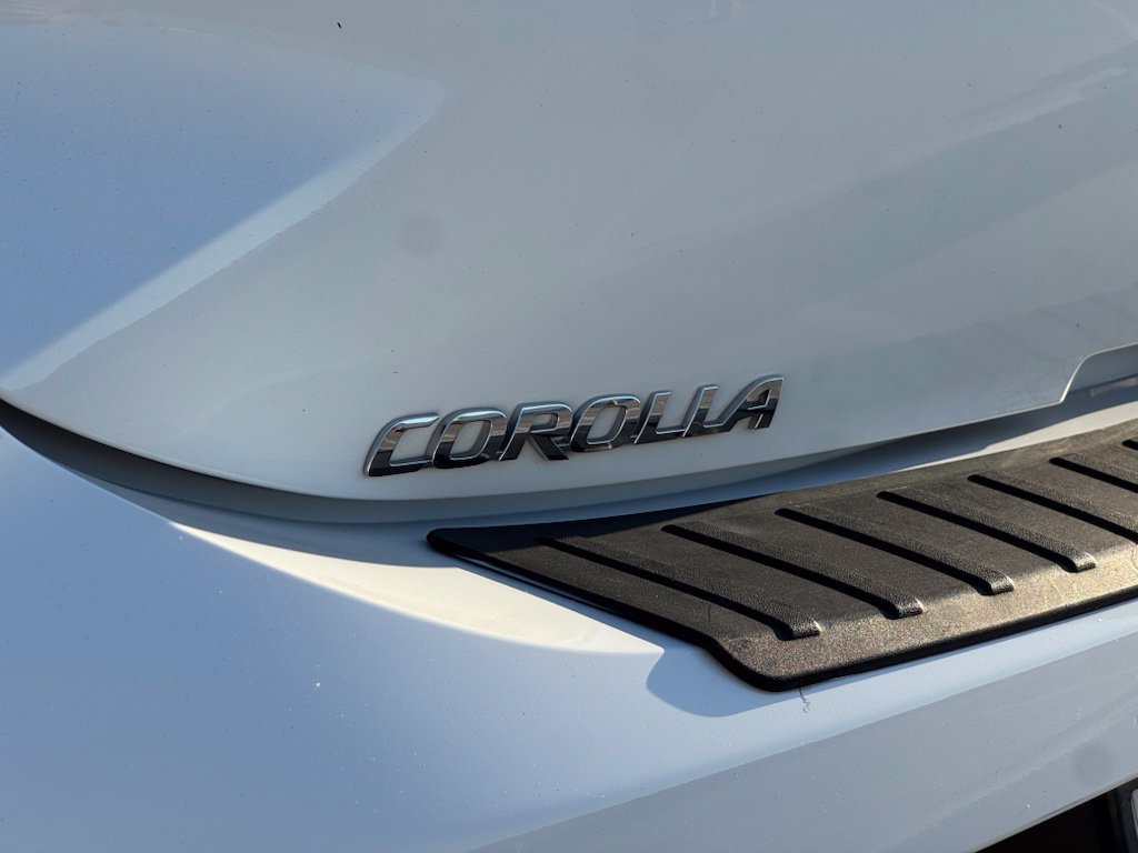 Used 2023 Toyota Corolla SE FWD image 23