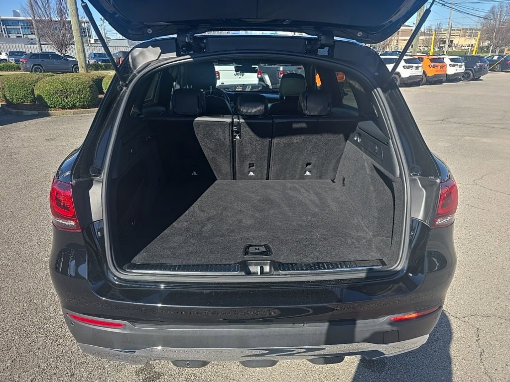 Used 2021 Mercedes-Benz GLC 300 4MATIC w/ Premium Package image 21