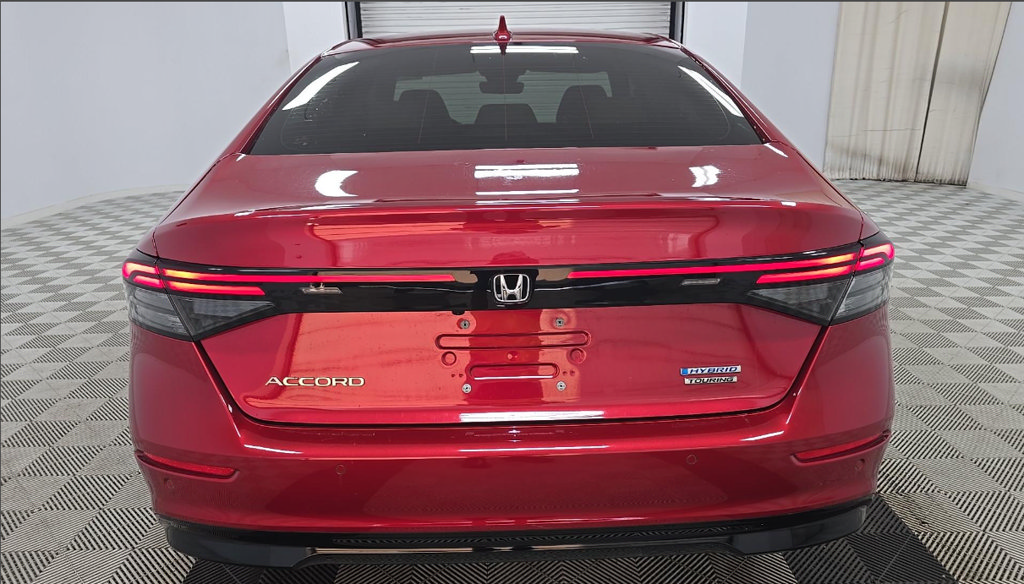 Used 2024 Honda Accord Touring image 6