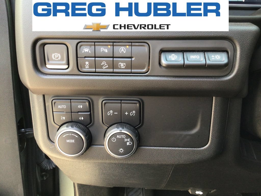 Used 2023 Chevrolet Suburban High Country AWD/4WD image 26