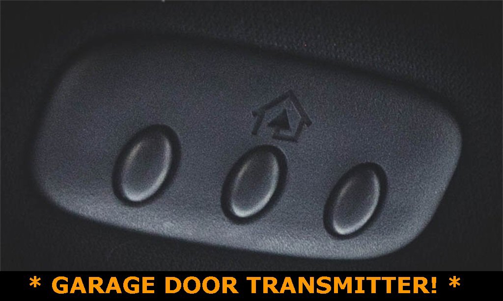 Used 2017 Lincoln Navigator Select image 11