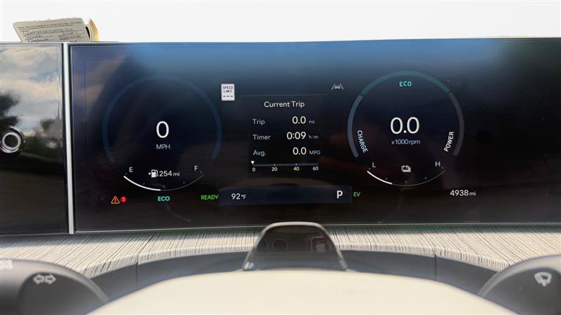 Used 2025 Hyundai Santa Fe Calligraphy FWD image 14