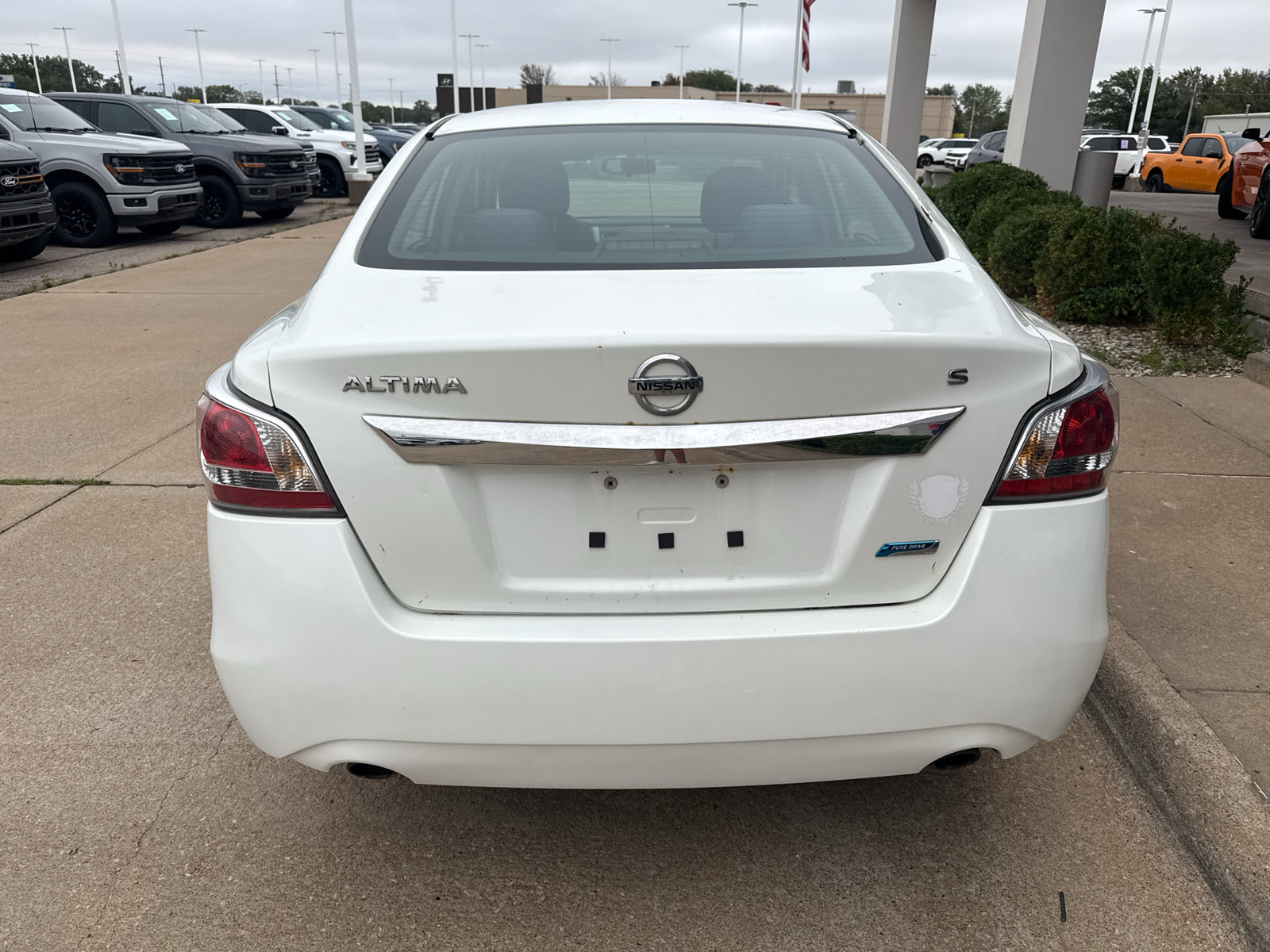 Used 2014 Nissan Altima 2.5 S FWD image 12