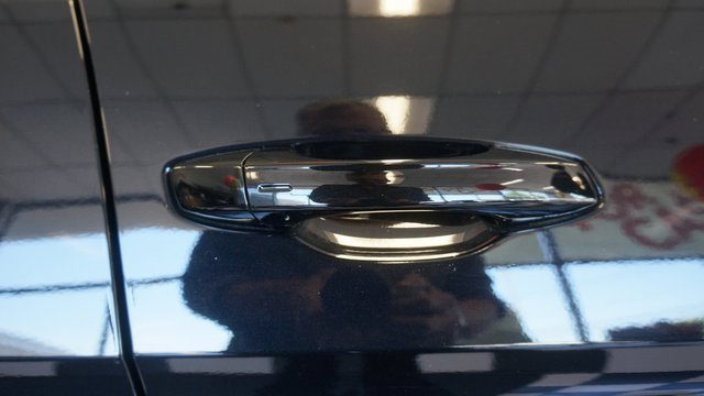 Certified 2025 Volkswagen Atlas SEL image 94