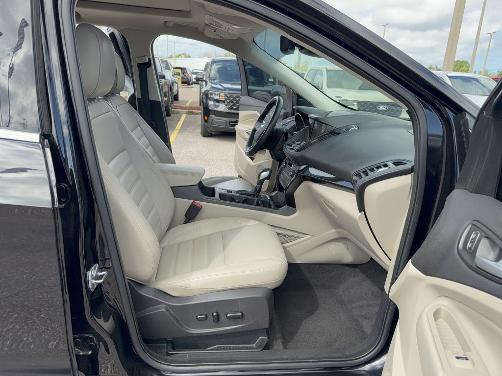 Certified 2019 Ford Escape Titanium image 14