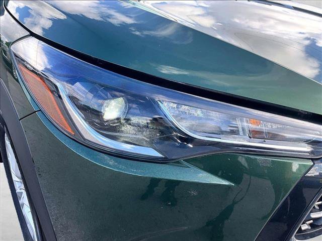 Used 2025 Toyota Corolla Cross LE FWD image 30