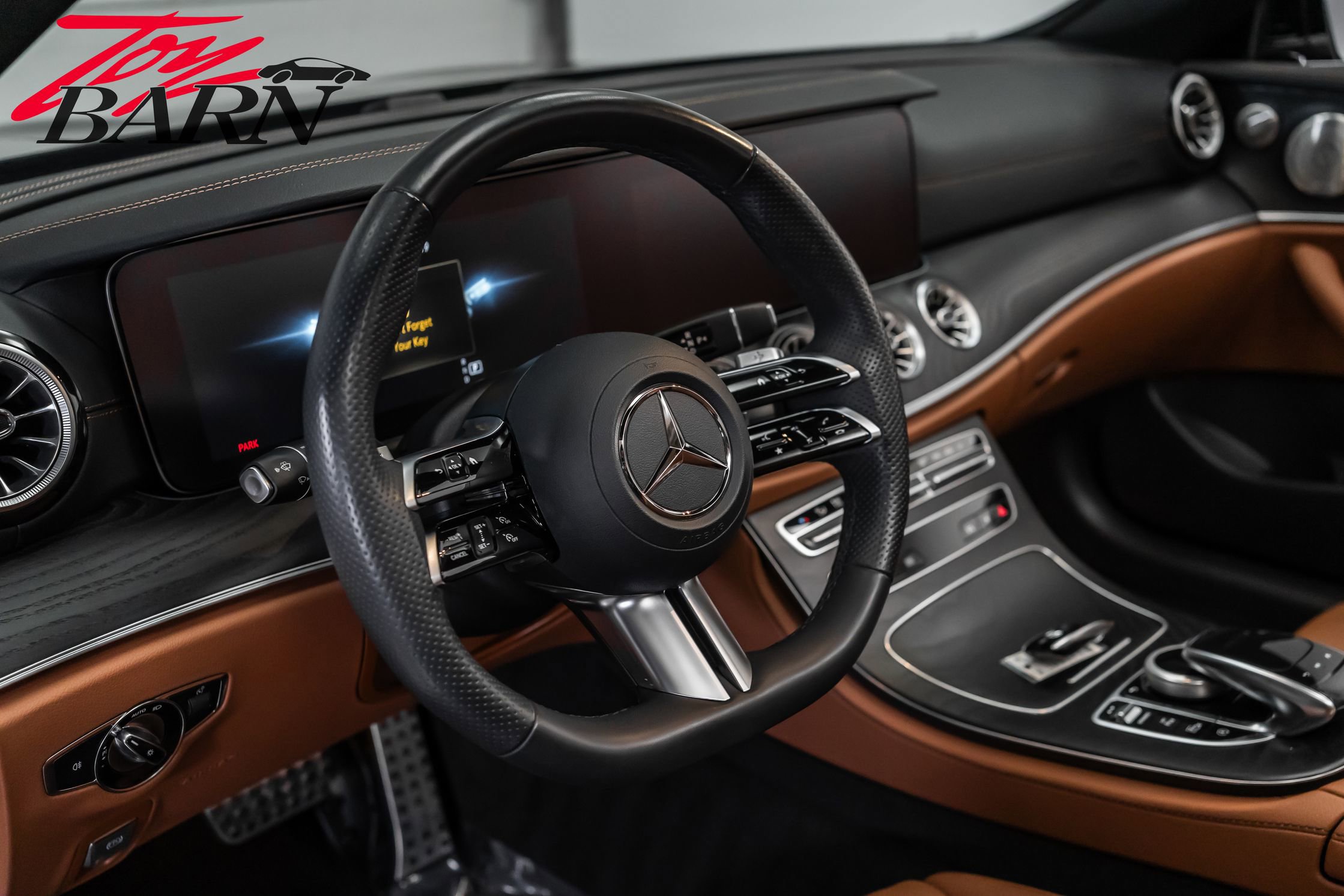 Used 2023 Mercedes-Benz E 450 4MATIC Cabriolet image 35