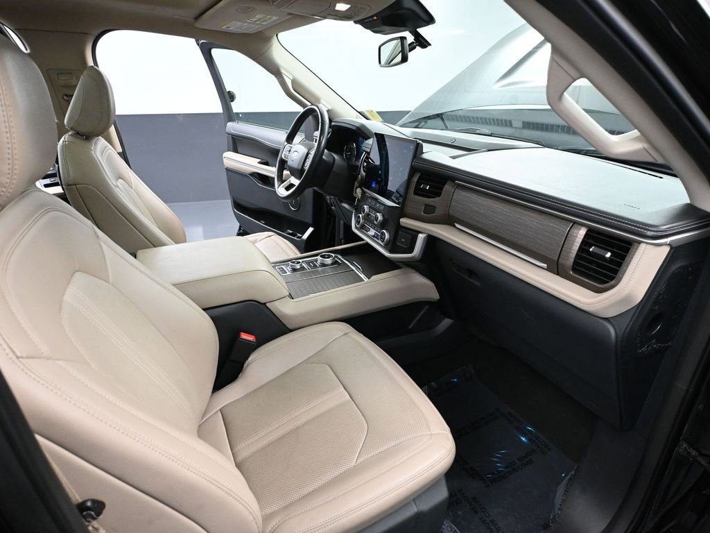Used 2023 Ford Expedition Limited image 59