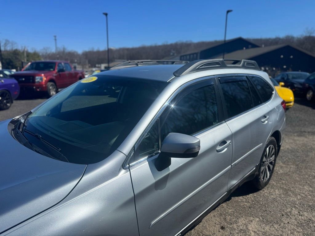 Used 2016 Subaru Outback 2.5i Limited AWD/4WD image 11