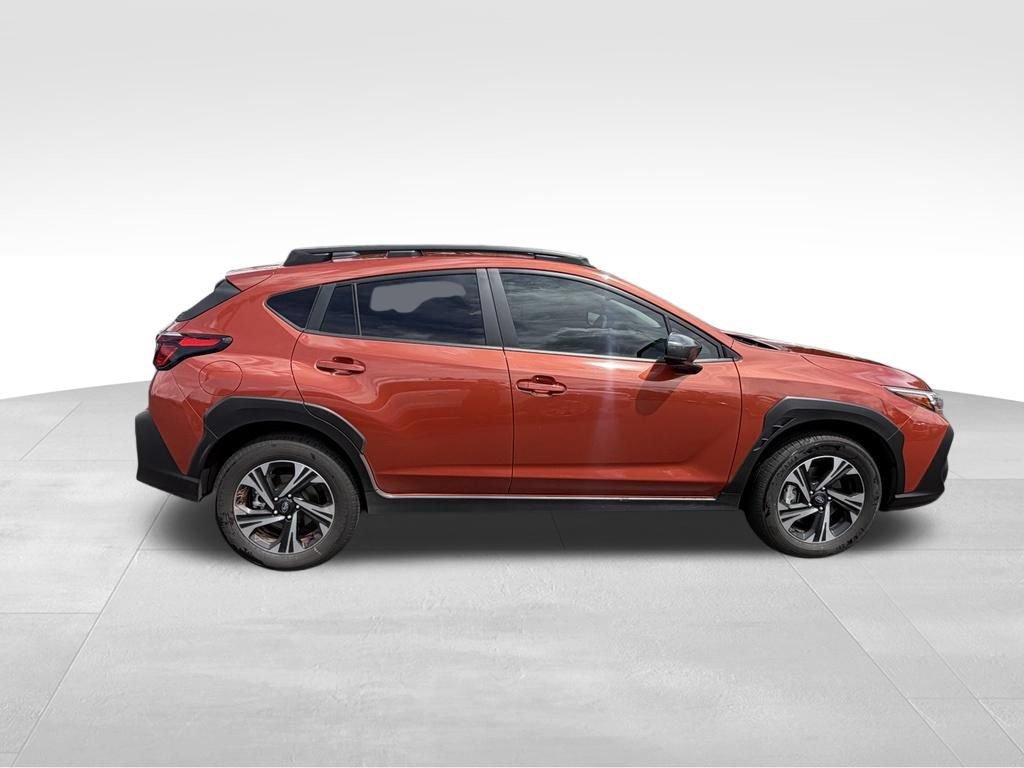 Used 2025 Subaru Crosstrek 2.5i Premium AWD/4WD image 9
