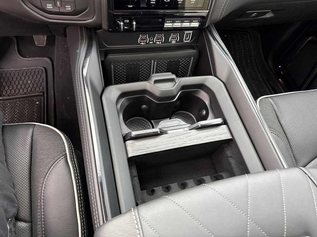 New 2026 RAM 2500 Limited AWD/4WD image 23