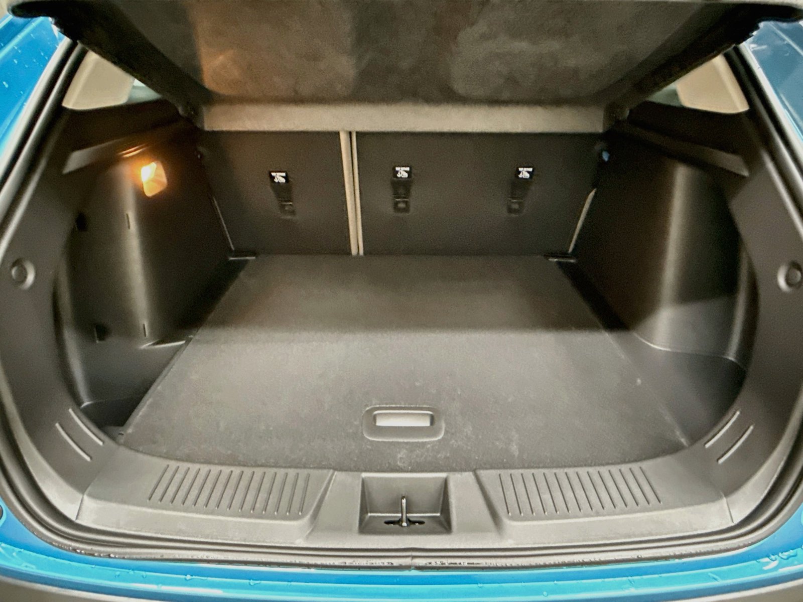 New 2026 Chevrolet Trax ACTIV w/ Sunroof Package FWD image 29