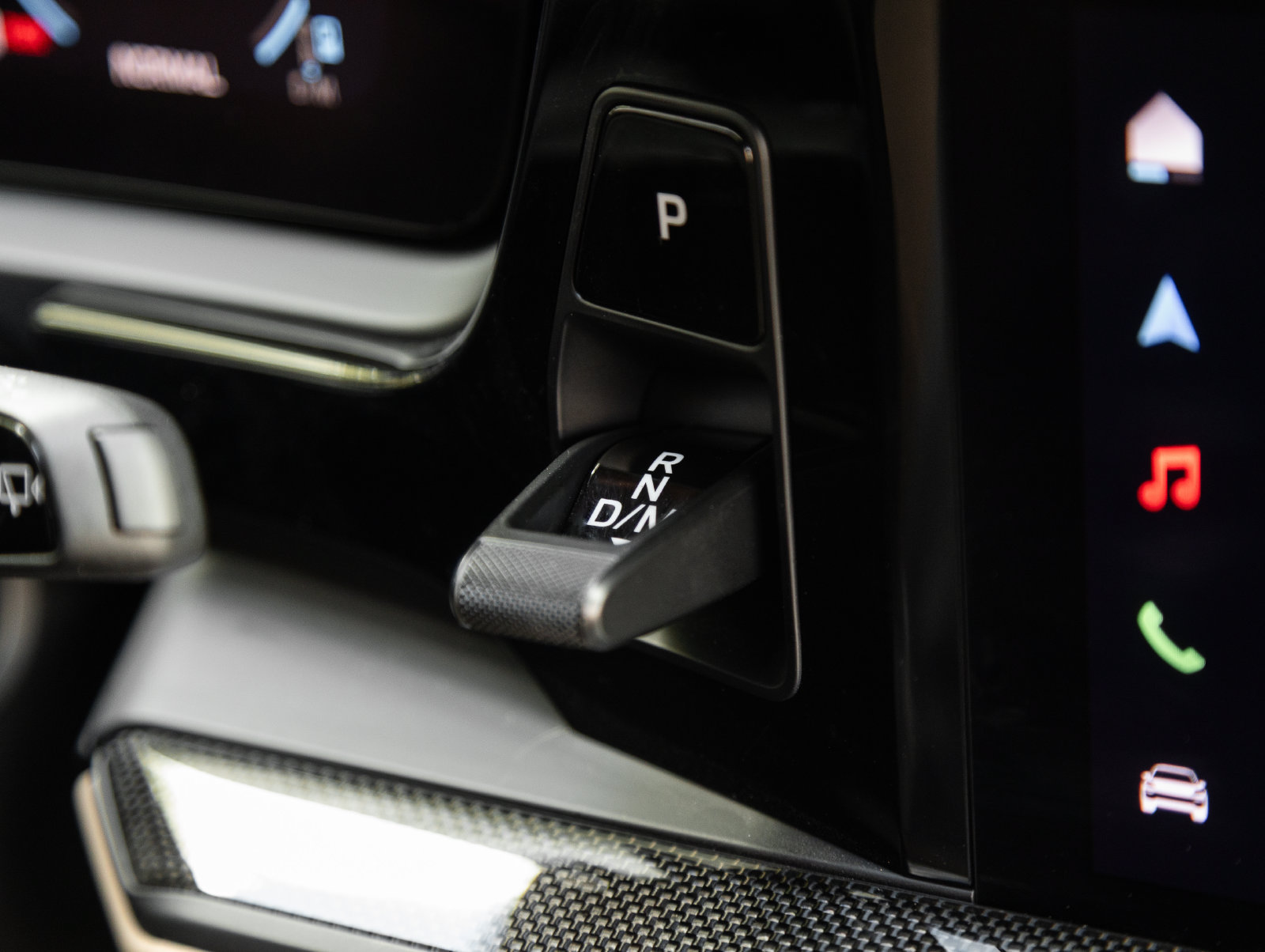 Certified 2025 Porsche Cayenne GTS AWD/4WD image 18