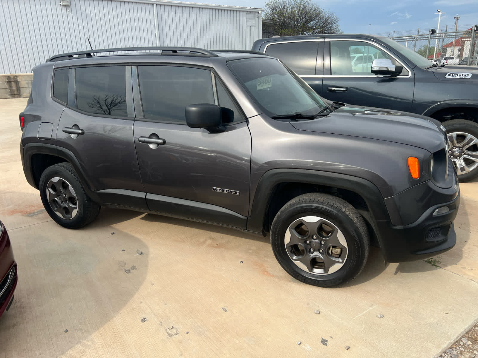 Used 2018 Jeep Renegade Sport w/ Power & Air Group AWD/4WD image 5