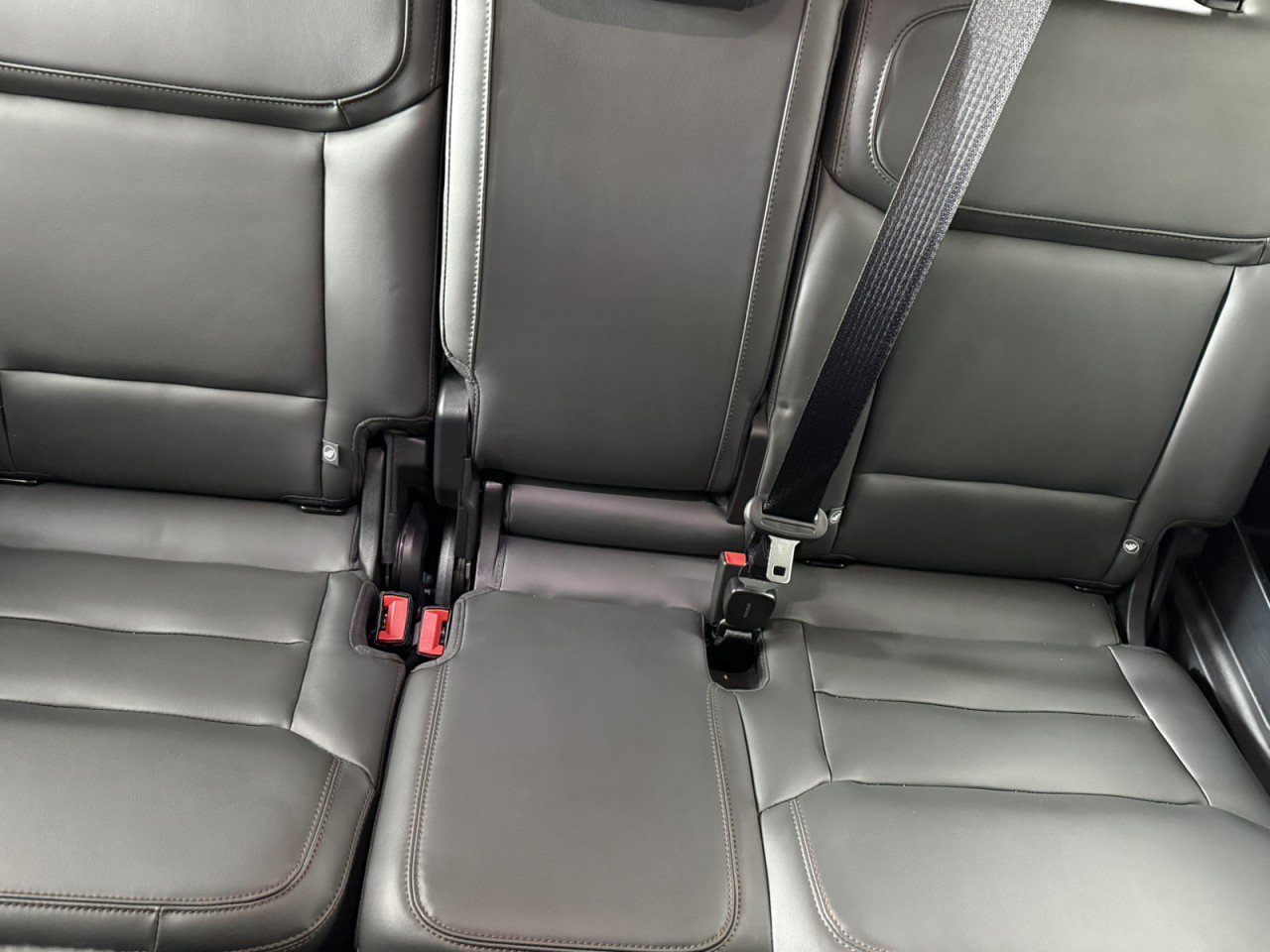 Used 2025 Ford Expedition Active AWD/4WD image 17