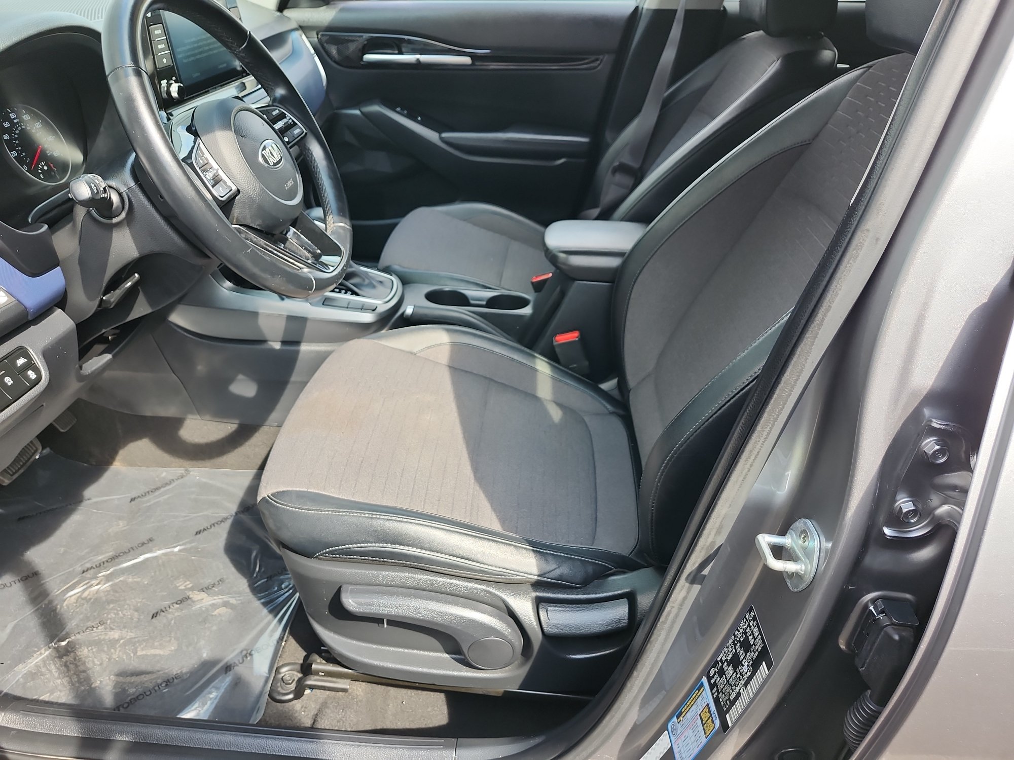 Used 2021 Kia Seltos S FWD image 9