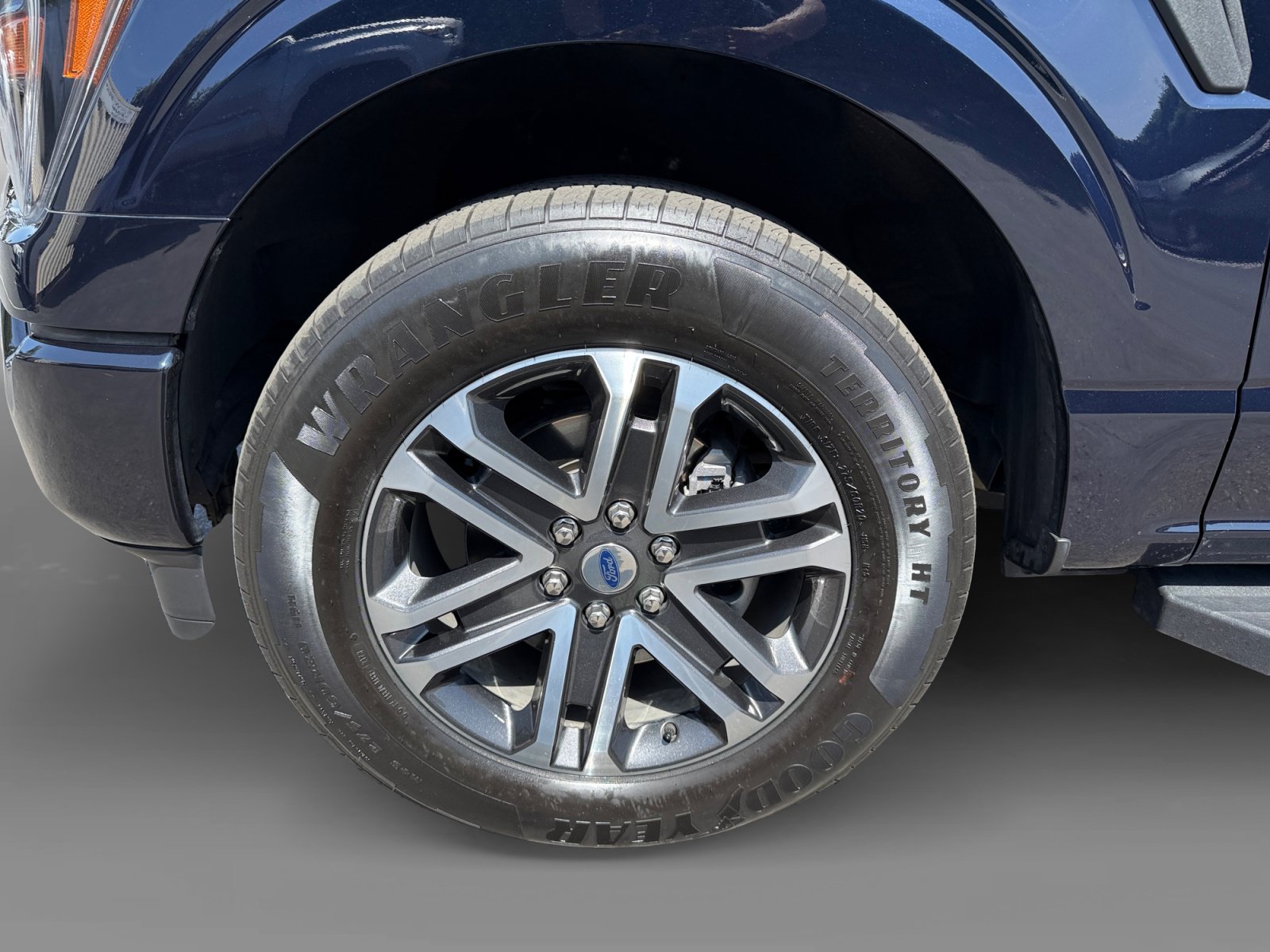 Used 2023 Ford F150 XL w/ STX Appearance Package RWD image 9