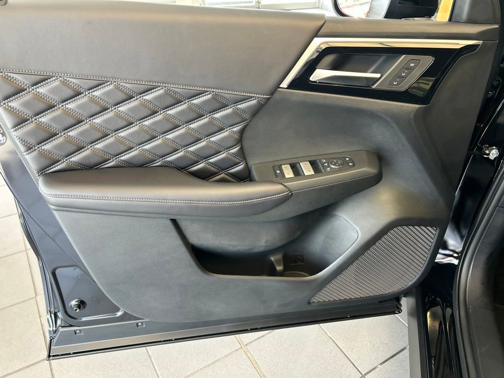 New 2026 Nissan Rogue Platinum AWD/4WD image 18