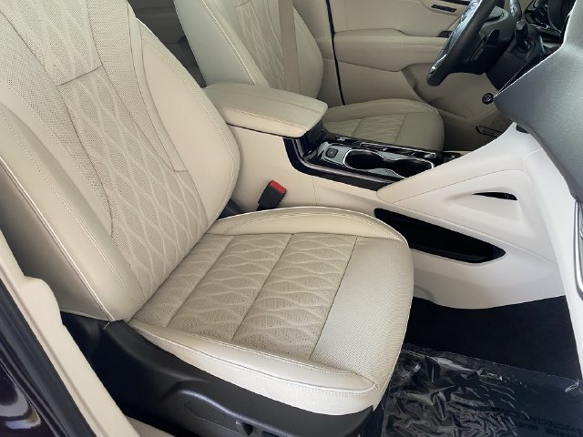 Used 2023 Buick Envision Avenir FWD image 9