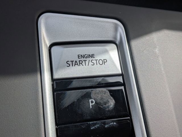 New 2026 Volkswagen Atlas Cross Sport SE image 14