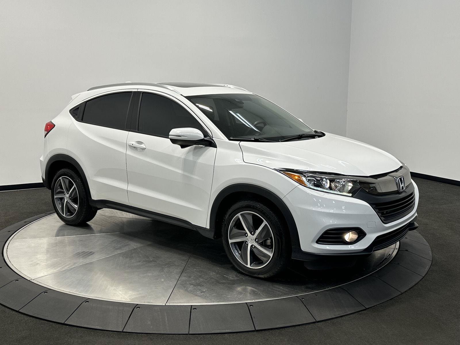 Used 2021 Honda HR-V EX image 2