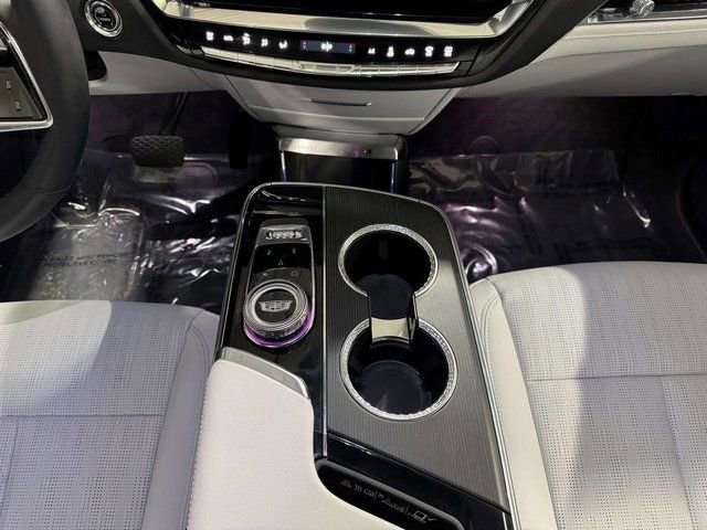 Used 2024 Cadillac Lyriq Luxury w/ LPO, Floor Liner Package image 19