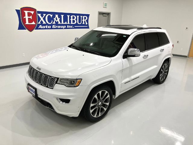 Used 2017 Jeep Grand Cherokee Overland w/ Jeep Active Safety Group image 2