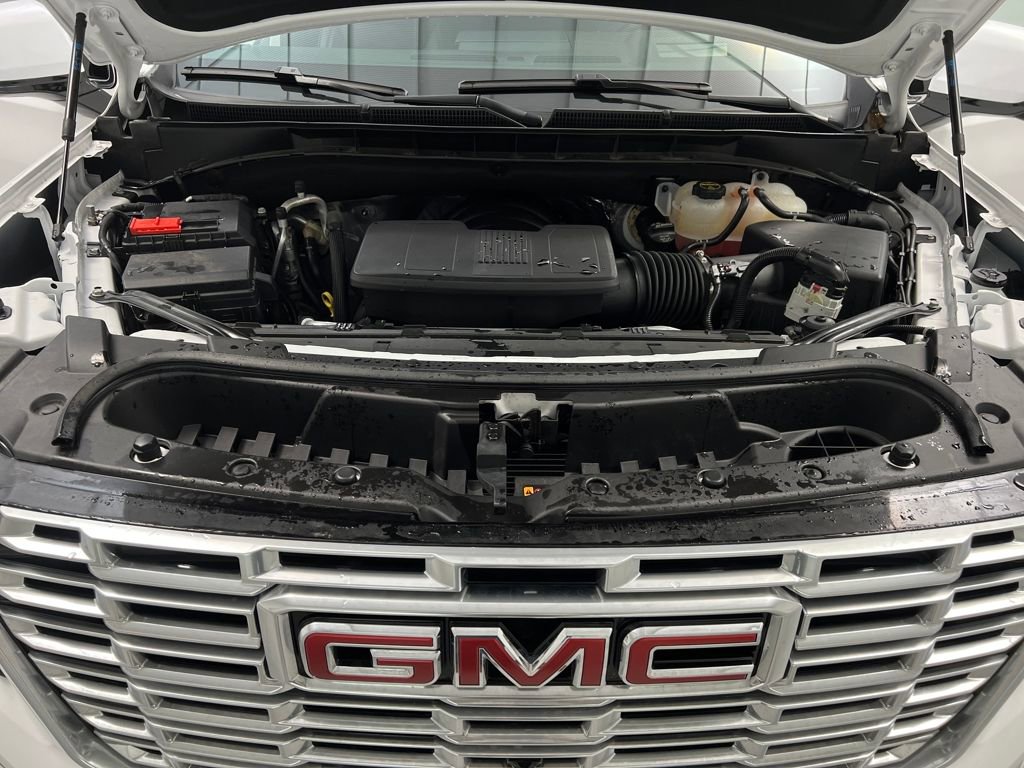 Used 2025 GMC Yukon Denali image 71