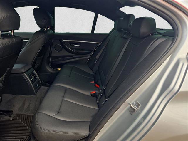 Used 2017 BMW 330i Sedan image 15