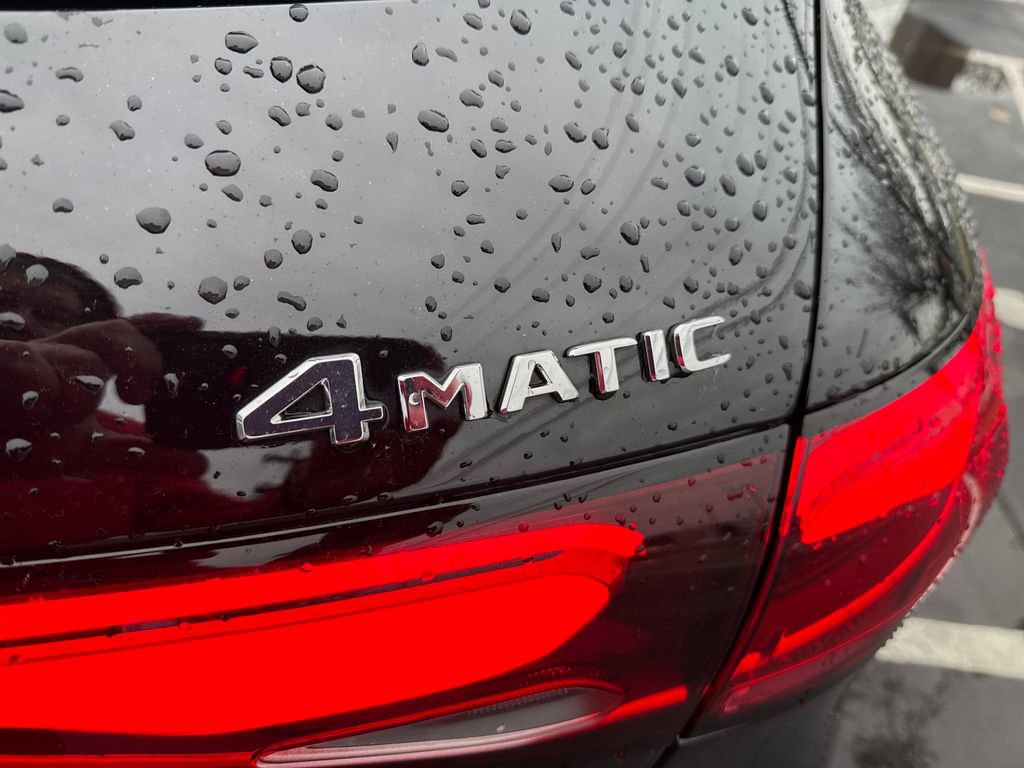 Used 2025 Mercedes-Benz GLC 300 4MATIC image 30