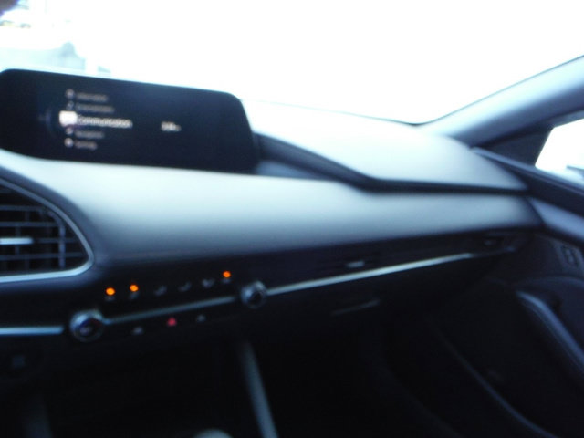 Used 2022 MAZDA MAZDA3 s FWD image 20