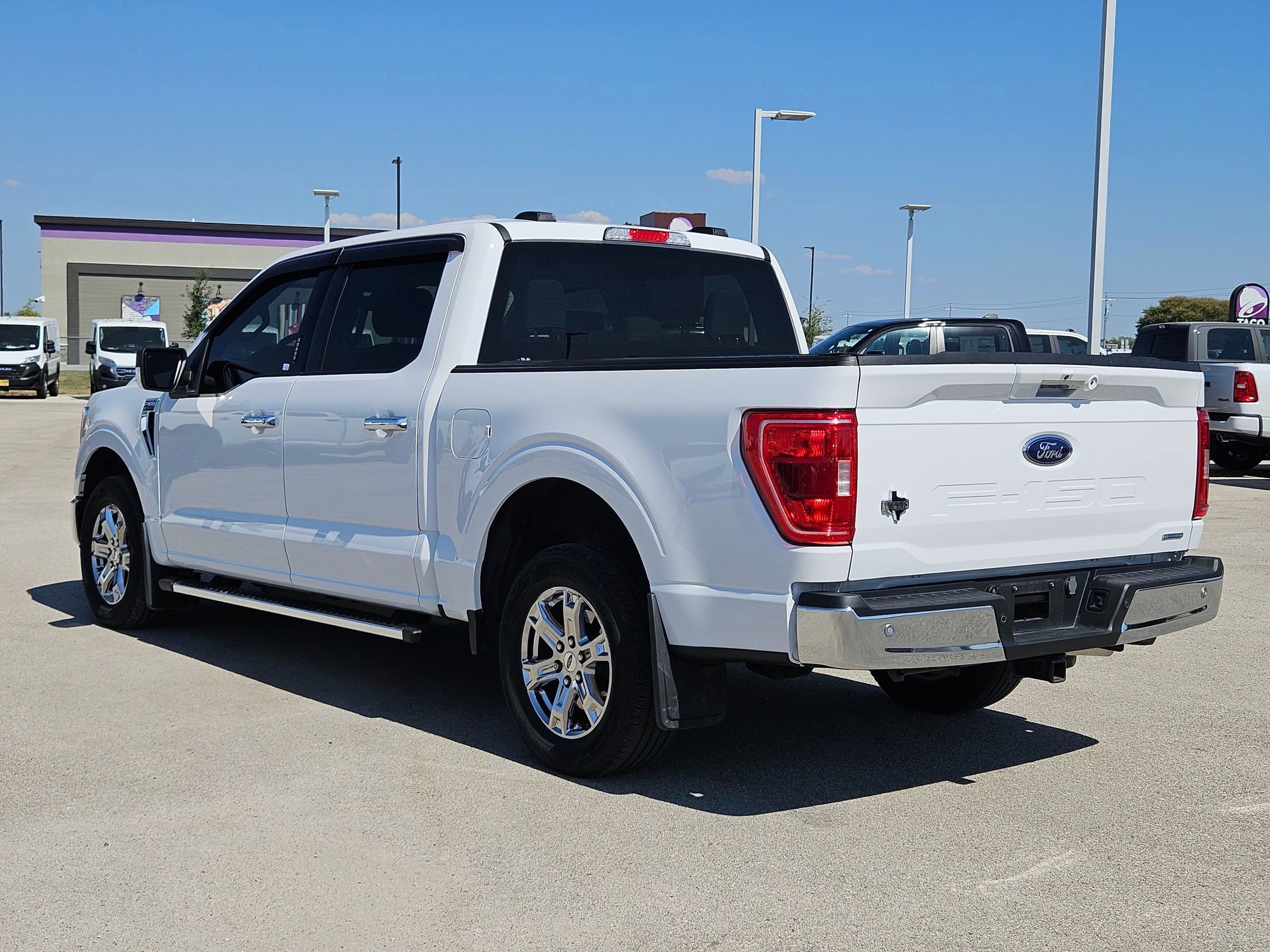 Used 2023 Ford F150 XLT w/ Equipment Group 302A High image 5