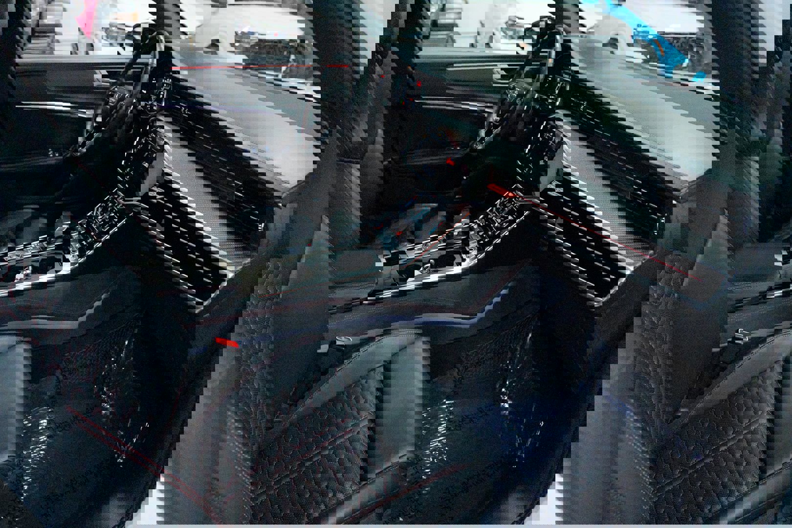 Used 2021 Audi RS 6 w/ Executive Package image 40