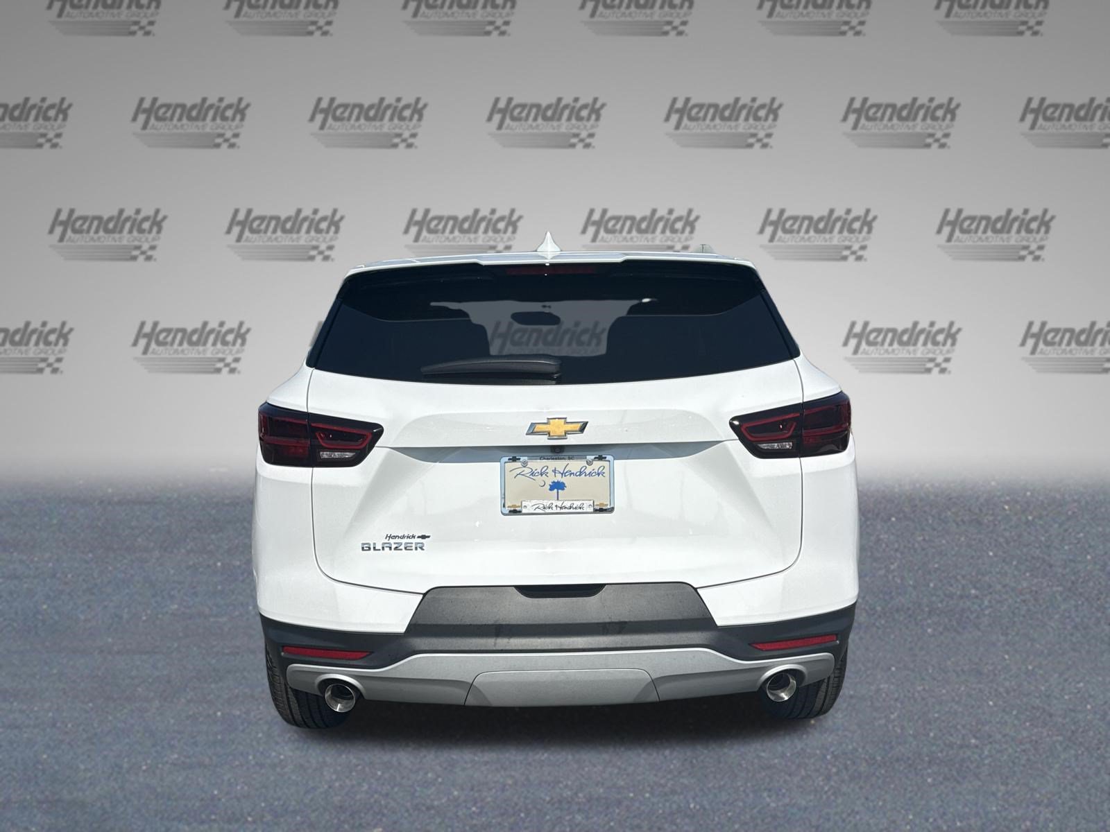 Used 2023 Chevrolet Blazer LT FWD image 9