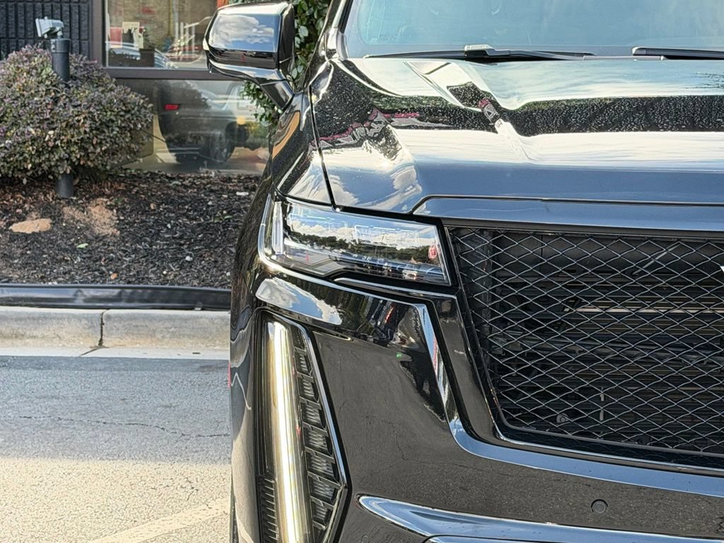 Used 2023 Cadillac Escalade V AWD/4WD image 4