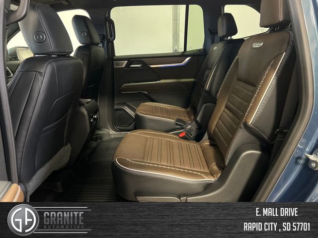Used 2026 GMC Acadia Denali Ultimate w/ LPO, Floor Liner Package image 22