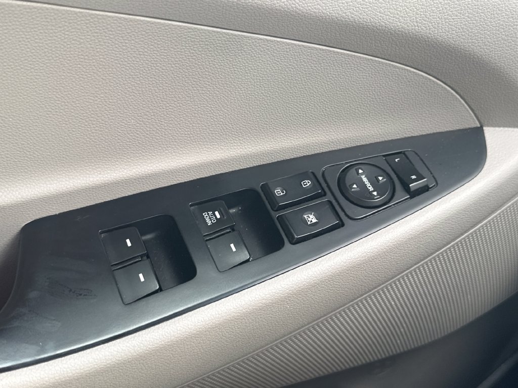 Used 2018 Hyundai Tucson SE FWD image 17